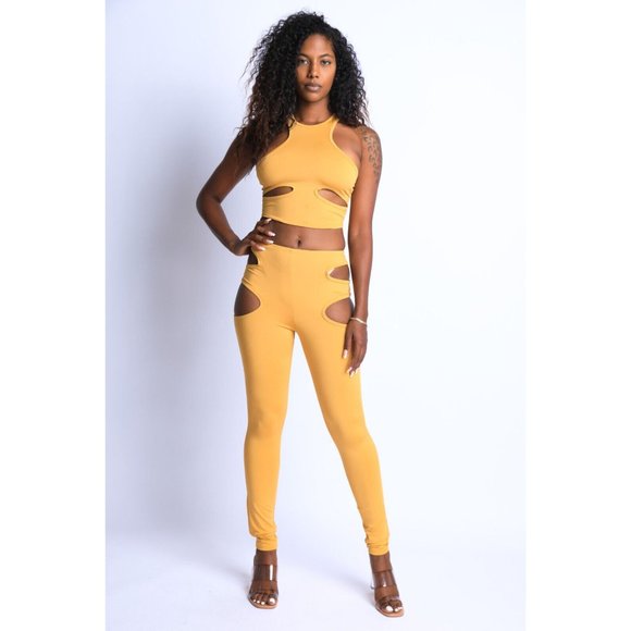 Boutique Tops - Women's Sexy Cut-Out Detailed Halter Crop Top & Matching Leggings Set Club Party